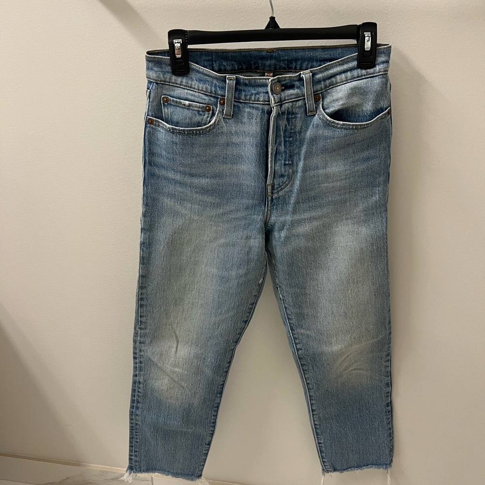 Levi Wedgie Straight